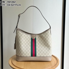 Gucci Hobo Bags